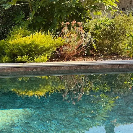 Privee Avec Entree Independante & Piscine 3*